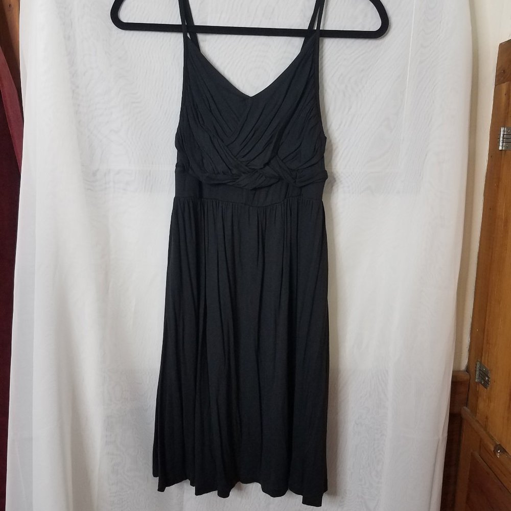 Adorable, Comfortable, Knotted Black Mid-length Dress with Adjustable Straps